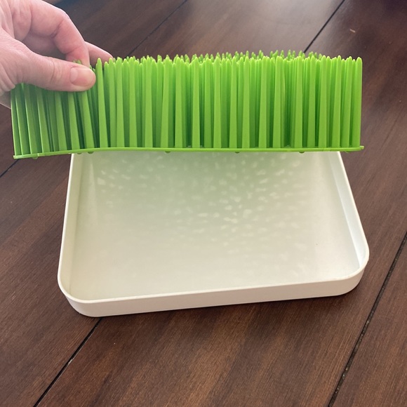 boon grass baby bottle drying rack - Picture 3 of 3